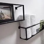 Navia Vela Premium - Parkplatz, Boxspringbett & Balkon Daire
