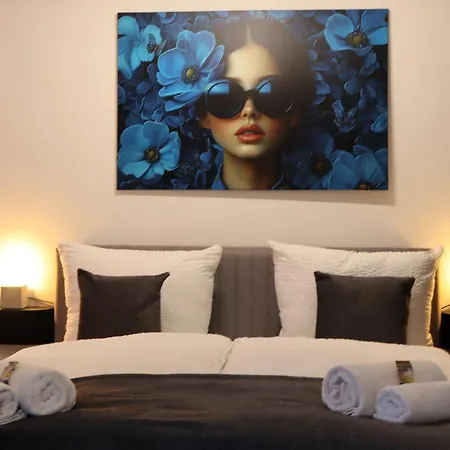 Navia Vela Premium - Parkplatz, Boxspringbett & Balkon コブレンツ