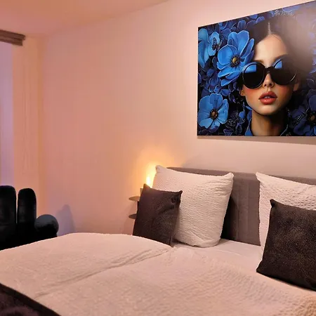 Navia Vela Premium - Parkplatz, Boxspringbett & Balkon Appartement *