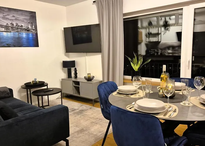 Navia Vela Premium - Parkplatz, Boxspringbett&balkon Apartment Koblenz (Rhineland-Palatinate)