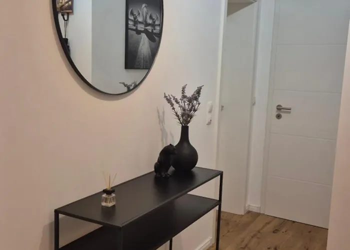 アパート Navia Vela Premium - Parkplatz, Boxspringbett & Balkon *